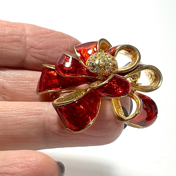 Vintage Kenneth Cole KC Gold Red Enamel Ribbon Bow Brooch - Picture 9 of 10